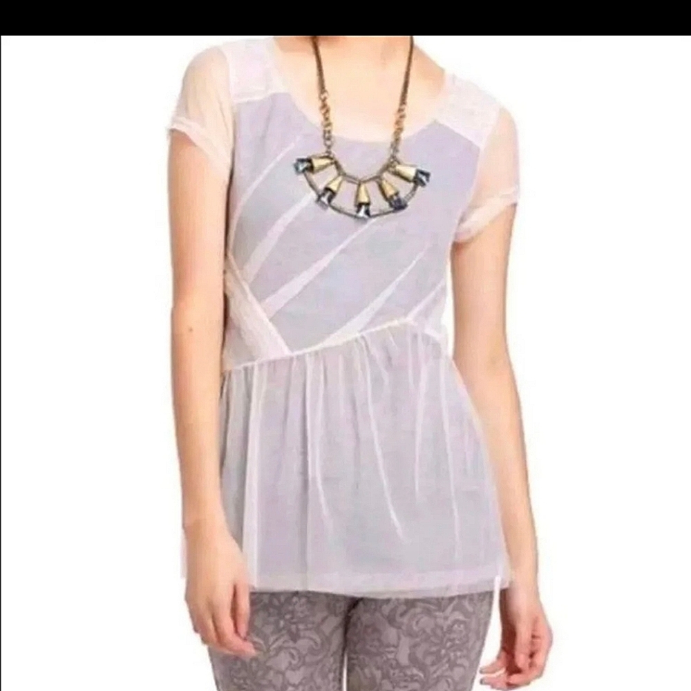 Anthropologie Meadow Rue Gray Dahlia Top- EUC, Size M